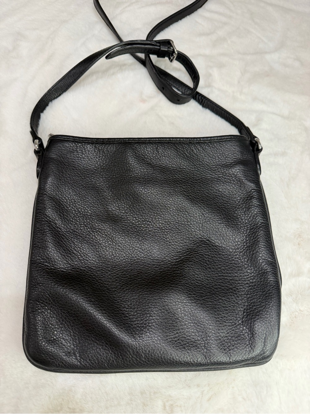 Ralph Lauren Black Embossed Leather Crossbody Bag - Picture 3 of 6